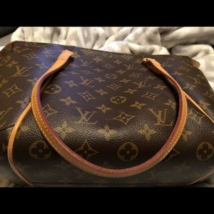 Louis Vuitton totally pm bag